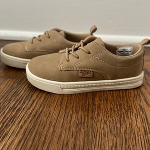 Osh Kosh toddler pull on shoe